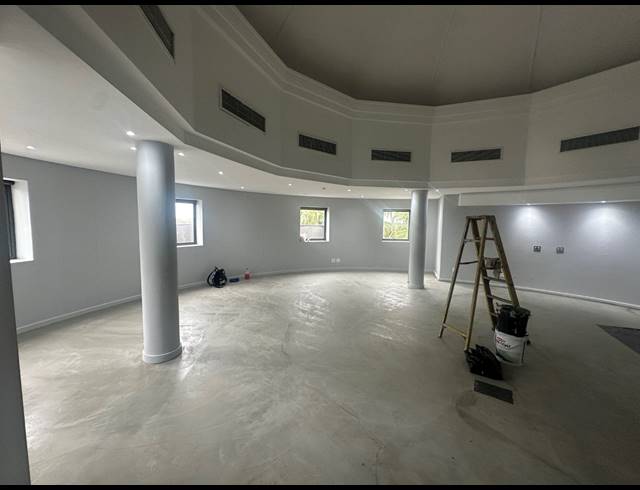 131M² OFFICE TO LET IN CENTURY CITY
